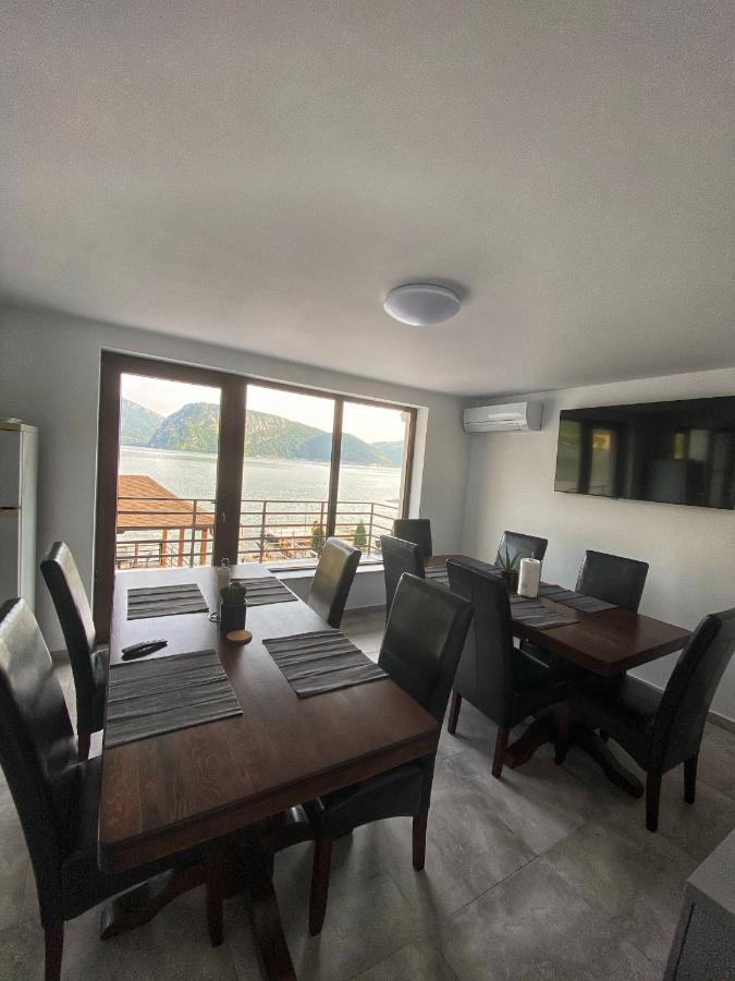 Vila Levitas Apartment Дубова Екстериор снимка
